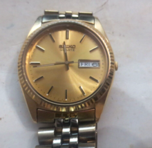 Vintage SEIKO Men&#39;s Gold Tone Gold Dial Day Date 36mm Fluted Bezel Watch - £37.41 GBP