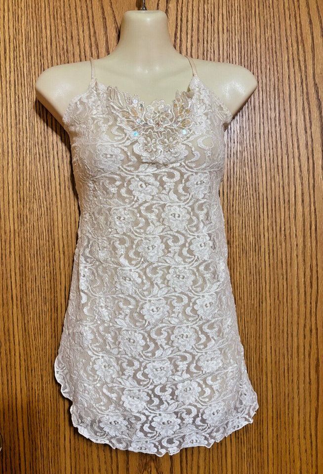 Vintage Secret Treasures Sexy Lace Chemise Sz Med. Ivory - $16.00