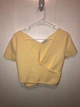 Aritzia Babaton Cropped Criss Cross Yellow Top SZ Medium Knit Stretch Fabric - £9.33 GBP