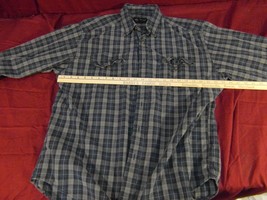 Eddie Bauer Button Front Plaid Dress Shirt Size: LG ~ NM 13732 - £12.94 GBP