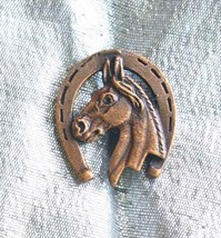 Vintage Copper Horse &amp; Horseshoe Pin 7/8&quot; - £9.67 GBP