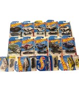 Lot Of 14 NEW HOT WHEELS 2021 2022 Various Classic Modern Race Cars - $54.14 CAD