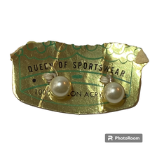Bermuda Knitwear Queen of Sportswear Buttons Orlon Acrylic Shank Set of ... - £7.87 GBP