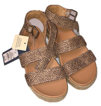 Universal Thread Leopard Print Size 6 Platform Sandals W/ Buckles With Tags - £17.69 GBP