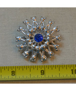 Vintage jewelry blue rhinestone silver tone round circle wheel flower br... - £6.32 GBP