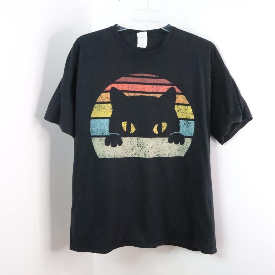 Port & Co Men's 2XL Retro Sunset Peeking Cat Cotton Casual Graphic Tee T-Shirt - $11.00