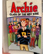 Archie Clash Of The New Kids Book 2012 (First Page Signed By Alex Simmon... - €12,92 EUR