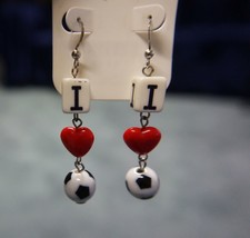 Women&#39;s Fashion/Costume Modern Drop/Dangle Fun Earrings &quot;I Love Football&quot; Cute! - $4.99