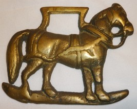 VINTAGE SOLID BRASS HORSE SADDLE HARNESS BRASS MEDALLION STABLE HORSE - $24.00