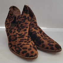Womens 5.5 Beast Fashion Brown Leopard Print Faux Suede 2 1/4&quot; Heels - £15.03 GBP