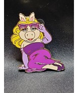 Disney Pin - Muppets - Miss Piggy Lounging Purple Gown Gloves Shoes 2004... - $40.38