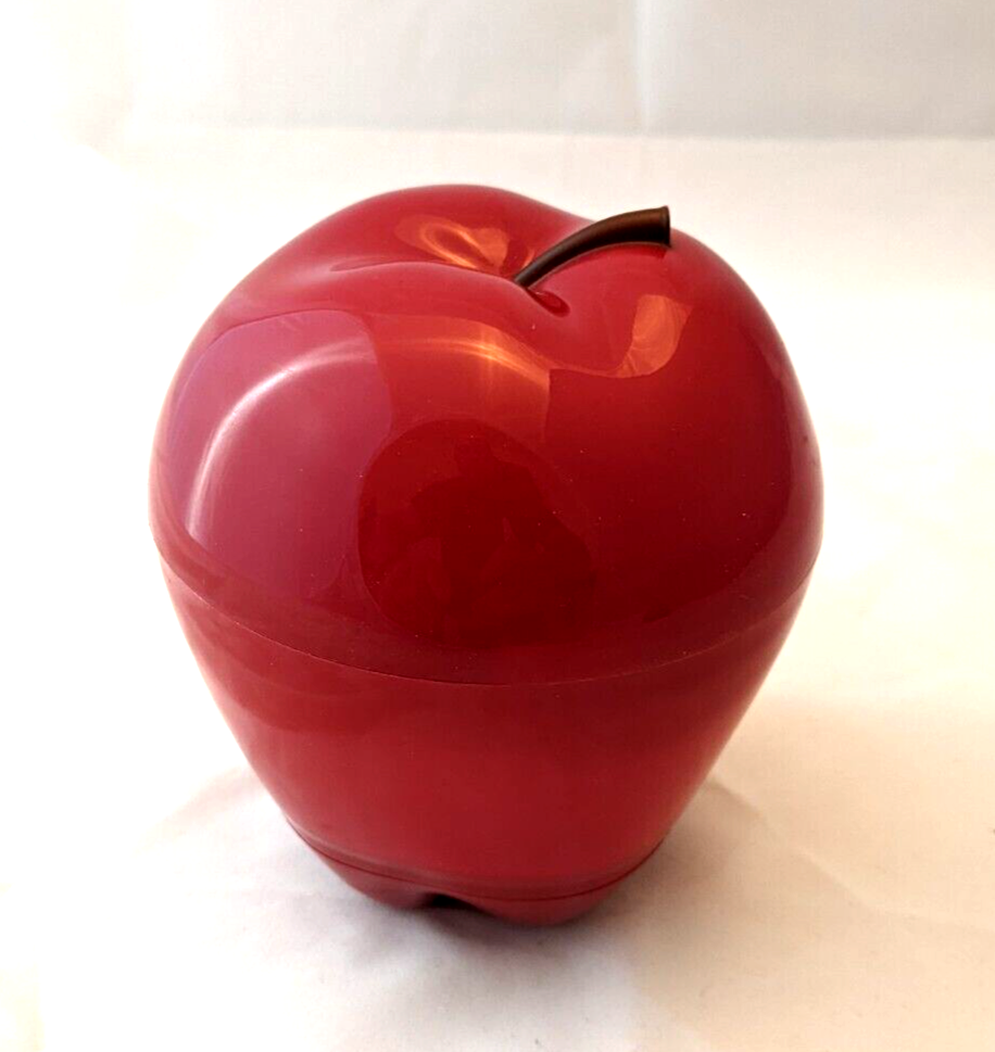 Hutzler® Red Apple & Dip To-Go Food Storage - $11.95