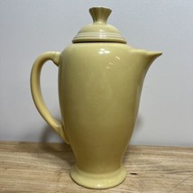 Vintage Fiesta Ware Pale Yellow Coffee Pitcher Pot Homer Laughlin HLC 9&quot; w Lid - £46.19 GBP