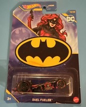 NEW Mattel HLK58 Batman DUEL FUELER 1:64 Scale Vehicle DC Comics Batgirl - £7.58 GBP