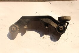 1999-2003 LEXUS RX300 AWD REAR AUTOMATIC TRANSMISSION MOUNT BRACKET K3026 image 9