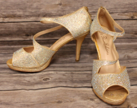 De Blossom Collection Rhinestones Glitter Silver High Heel Size 9 Shoes ... - $22.98