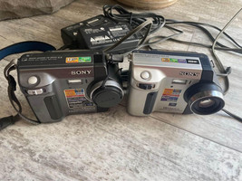 Lot of 2 Sony Mavica Floppy Disk Digital Cameras MVC-FD85 &amp; MVC-FD92 - $37.99