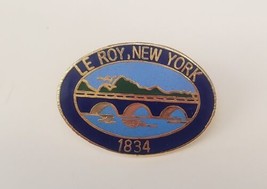 Le Roy New York Round Founded 1834 Collectible Souvenir Lapel Hat Oval Pin - $16.63