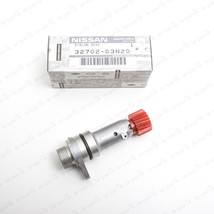 Genuine Nissan 86-92 King Cab D21  Z20 20T Speedometer Pinion Assy 32702... - $724.41 MXN