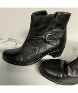 Clarks Black Leather Ankle Bootie Sz 11 Side Zip Low Heel 80833 Side Buckle - €25,14 EUR