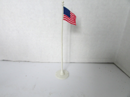 Vtg Bachmann Plasticville Schoolhouse Flag Pole 5.75&quot;H White Part O Scal... - $3.75