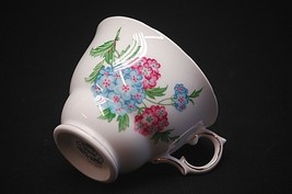 Royal Vale 6427 Bone China Tea Cup Pink Blue Flowers Scalloped Gold Trim England - £11.66 GBP