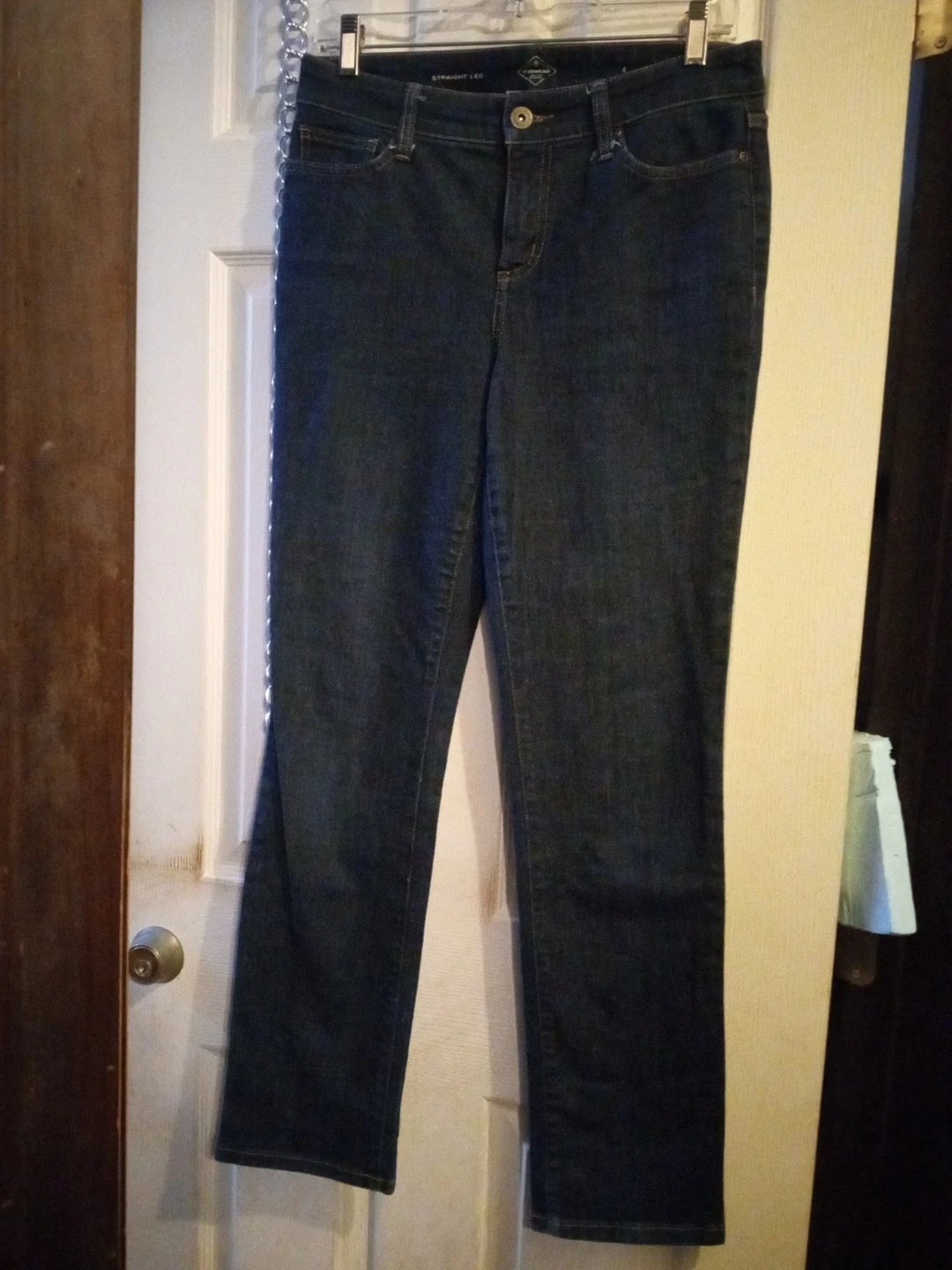 NWOT Women&#39;s Dark Wash St John&#39;s Bay Jeans 4 - $19.90 CAD