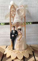 Vtg Wilton Wedding Cake Topper Bride Groom Couple Hearts Bells Hong Kong... - £42.20 GBP