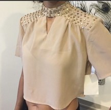 Womens Studded Dressy Crop Top Beige Sz M Nwot Free ship  - £19.75 GBP