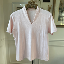 Orvis Solid Narrow-V Tee Ballet Pastel Pink M - $404.66 MXN