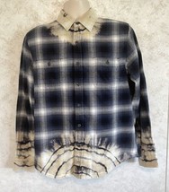 True Craft Dipped Bleached Flannel Button Shirt Men&#39;s Sz Medium Black Blue Plaid - £17.31 GBP