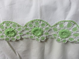 &quot;Lime Green Flower Crocheted Hem - Vintage Pillowcases&quot;&quot; - £7.97 GBP