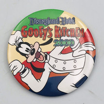 Vintage 2000 Disneyland Hotel Goofy&#39;s Kitchen Souvenir Button Pin 3&quot;  - $9.49