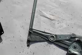 2009-2013 TOYOTA MATRIX FRONT RIGHT WINDOW REGULATOR MOTOR  R1964 image 5