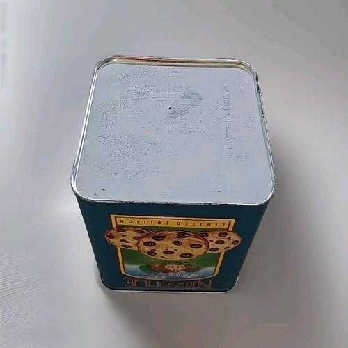 Vintage ~ Nestle Toll House Cookies ~ Limited Edition~ Metal Tin ~ 4" x 6" (2) Item image 7