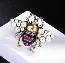 Stunning Vintage Look Gold Plated Gold Honey Bee Brooch Suit Coat Broach Pin Z7 - £13.06 GBP