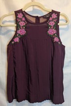American Eagle Outfitters Burgundy Pleated Tank Top Embrodiered Flowers Size S/P - £12.50 GBP
