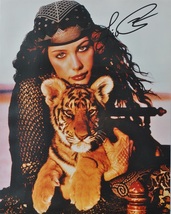 Liv Tyler Signed Photo - Lord Of The Rings Trilogy w/COA - £152.36 GBP