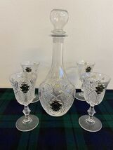 Crystal/Silver Bottle and 4 Glasses Set-
show original title

Original T... - $1,040.18 MXN