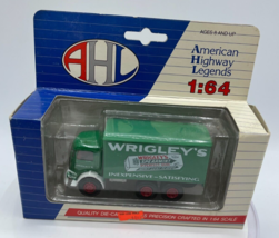 Vintage American Highway Legends Wrigley&#39;s Gum Truck 1:64 Mack CJ L02012 - £7.47 GBP