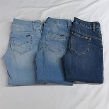 Lot 3 Chico&#39;s 00 / 2 Assorted Light Dark Wash Blue Stretch Denim Womens Jeans - £23.50 GBP