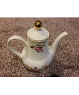VINTAGE 1777 HENNEBERG PORZELLAN TEA POT WITH LID - $26.00