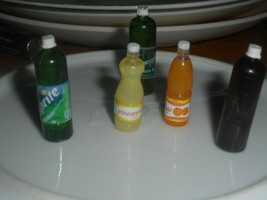 FIVE Doll House Miniature DRINK bottles 3 soda bottles 2 juice bottles - $13.95