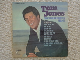  Tom Jones Funny Familiar Forgotten Feelings LP (#2139) PAS 71011 - $12.99