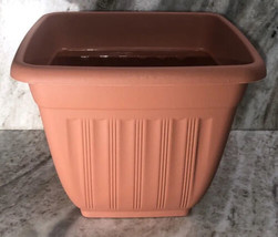 Fluted Clay Square Plastic Planter 7.75x 7.75x 6.88 in. Porch Outdoors S... - £7.79 GBP
