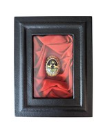 Vintage Hand-Painted Egg: Folk Art Deer & Sun in Leather Display Case - €106,02 EUR Vintage Hand-Painted Egg: Folk Art Deer & Sun in Leather Display Case - €106,02 EUR