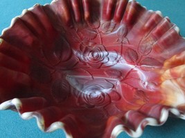 1951 Imperial Slag Glass Red Roses Scalloped Borders Bowl Rare - £58.25 GBP