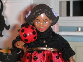 Dollhouse Halloween Little Kelly Lady Bug Costume Barbie &amp; Lady Bug Magnet - £4.74 GBP