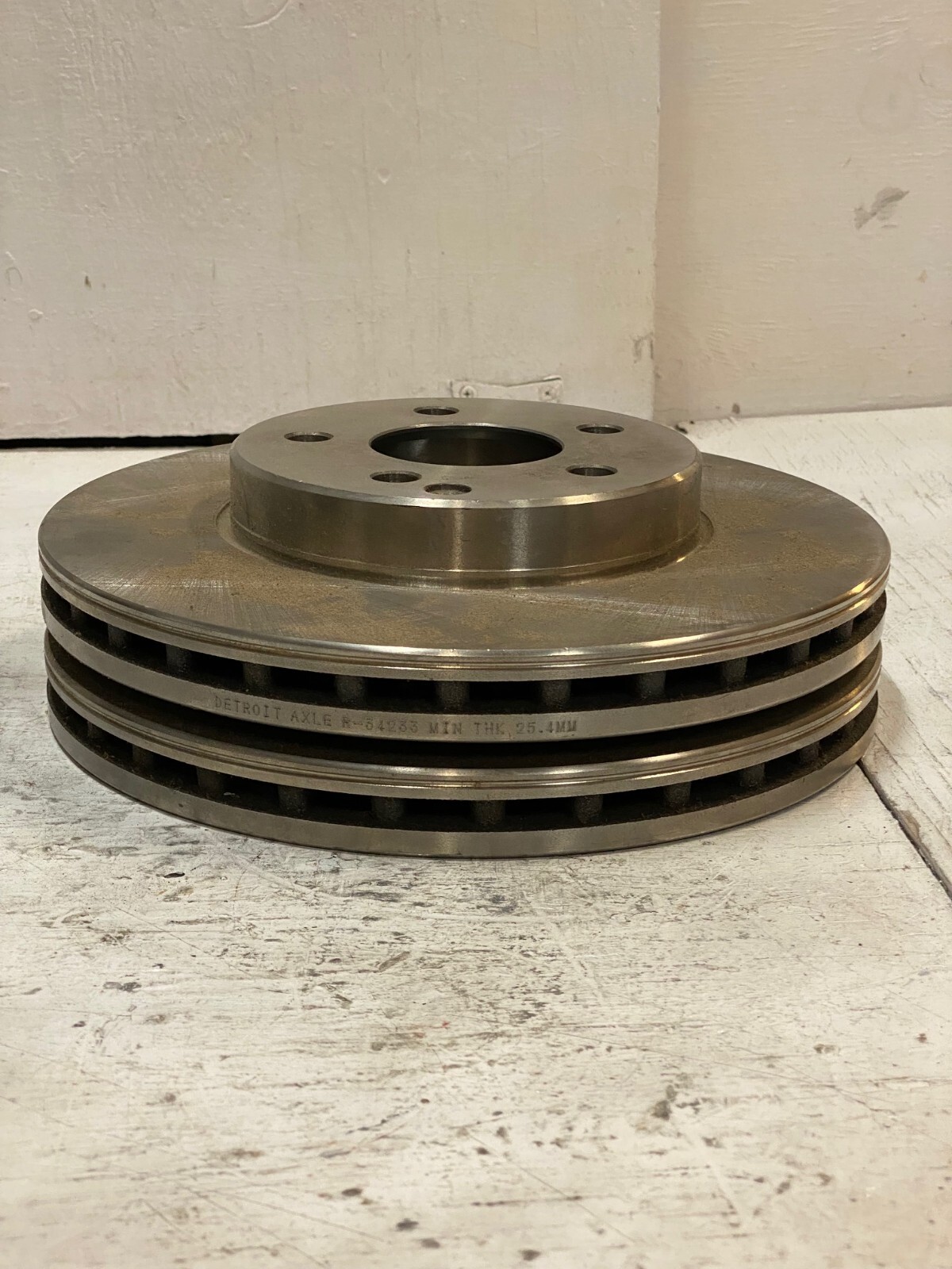 2 Detroit Axles R-34233 MIN THK 25.4MM Brake Rotors - $122.17