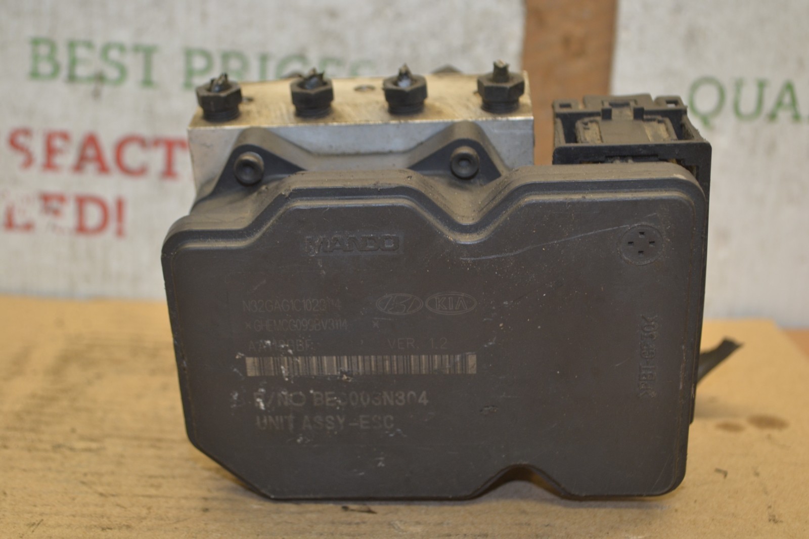 2014-16 Kia Cadenza ABS Antilock Brake Pump Control 589203R800 Module 65-9D2 Item image 5